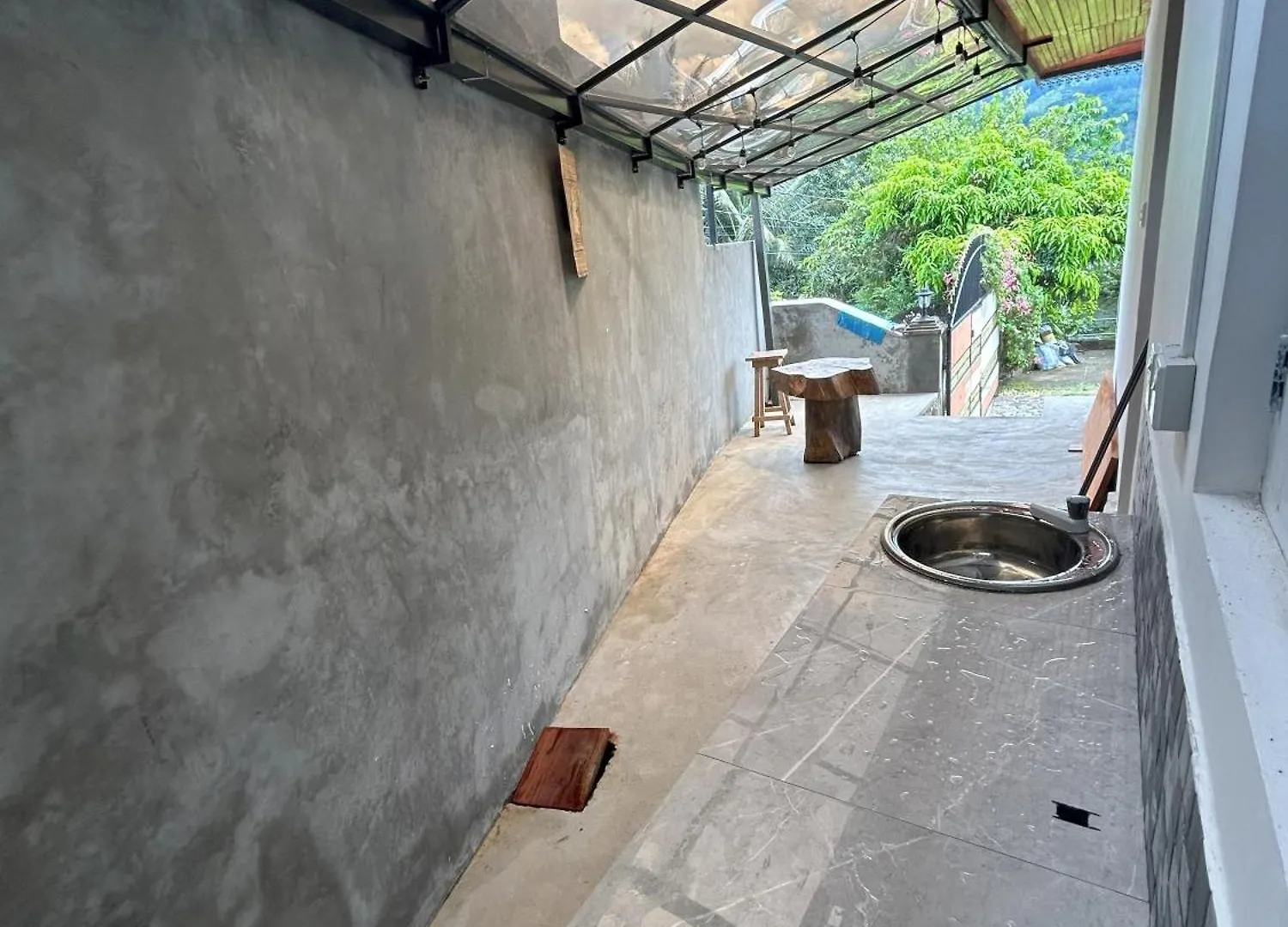 Hnm Kandy - Peradeniya Small Apartment With A Luxury Bed, Kitchen, Living Area, Attached Washroom Angunawala 0*,  Sri Lanka